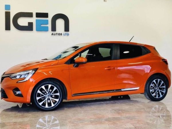 Renault Clio , Petrol, 2020, Orange