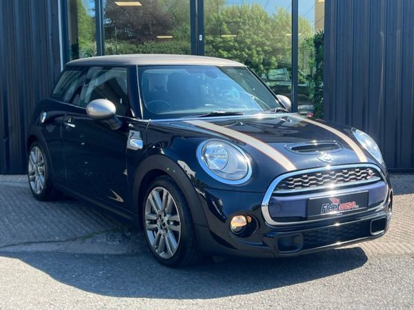 Mini Cooper Hatchback, Petrol, 2017, Black
