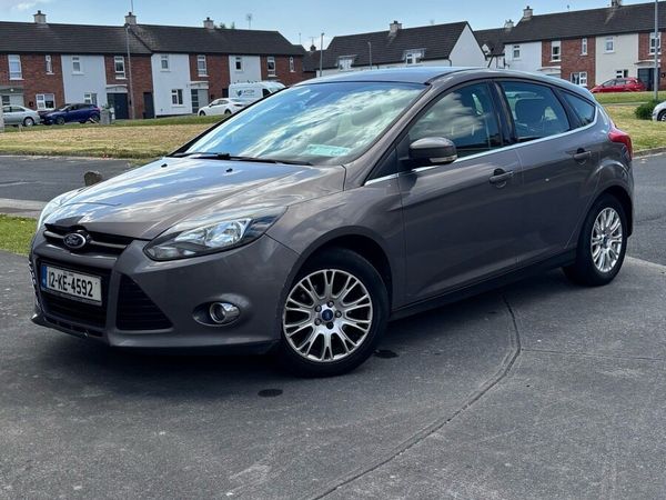 Ford Focus Hatchback, Diesel, 2012, Brown