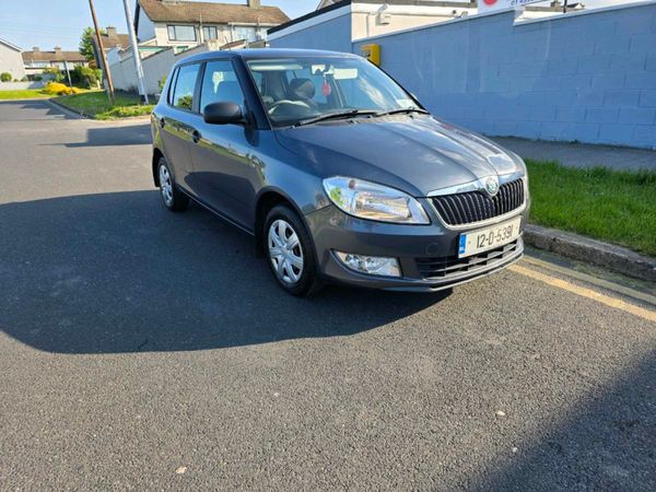 Skoda Fabia Hatchback, Petrol, 2012, Grey