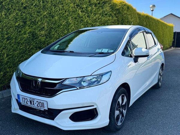 Honda Fit Hatchback, Petrol Hybrid, 2017, White