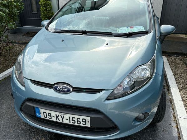 Ford Fiesta Hatchback, Petrol, 2009, Blue