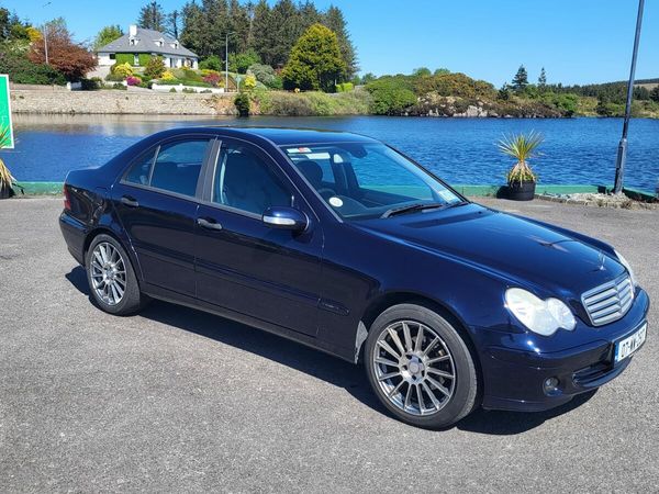 Mercedes-Benz C-Class Saloon, Petrol, 2007, Blue