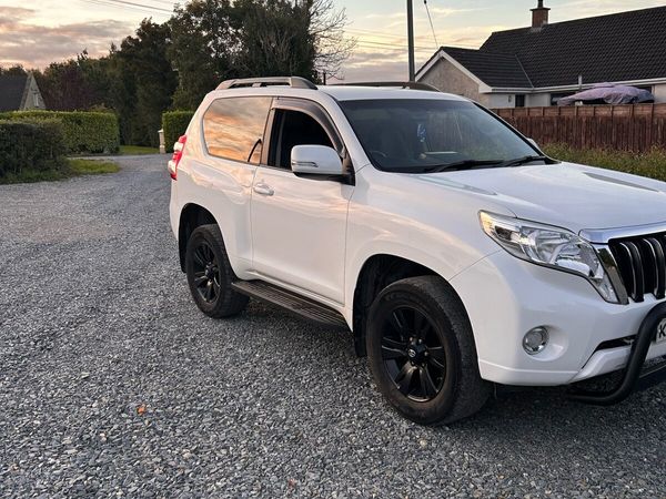 Toyota Land Cruiser SUV, Diesel, 2014, White
