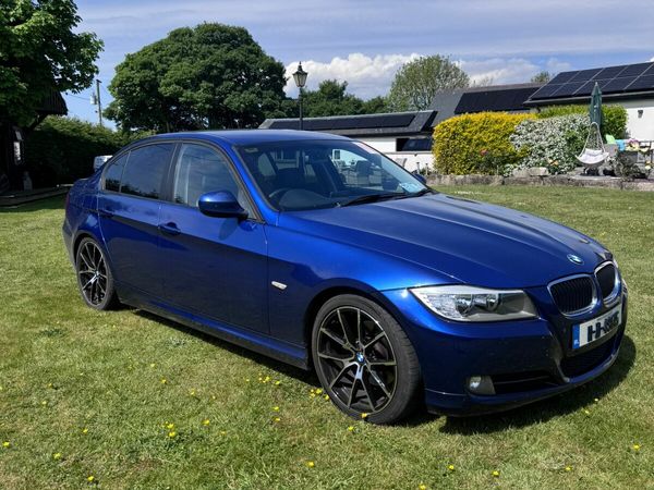BMW 3-Series Saloon, Diesel, 2011, Blue