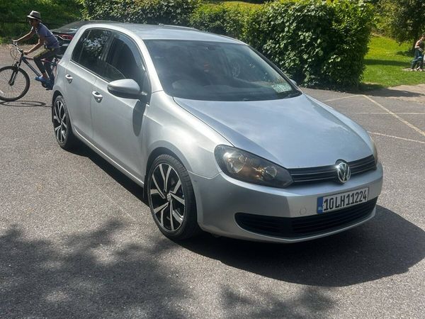 Volkswagen Golf Hatchback, Diesel, 2010, Silver
