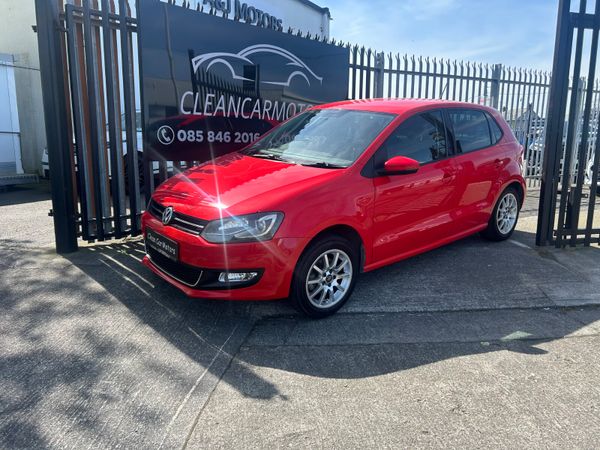 Volkswagen Polo Hatchback, Petrol, 2014, Red