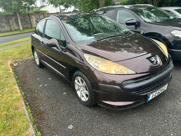 Peugeot 207 Hatchback, Diesel, 2011, Red