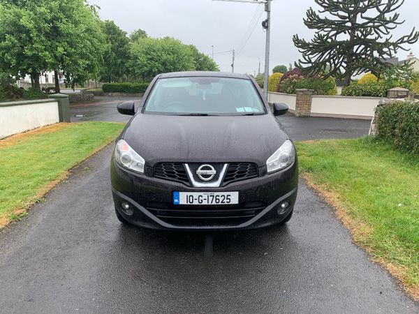 Nissan Qashqai Hatchback, Diesel, 2010, Black