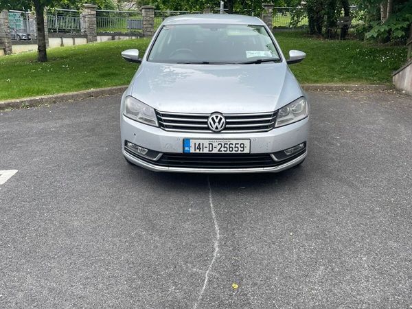 Volkswagen Passat Saloon, Diesel, 2014, Silver