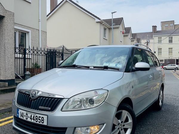 Skoda Fabia Hatchback, Diesel, 2014, Beige