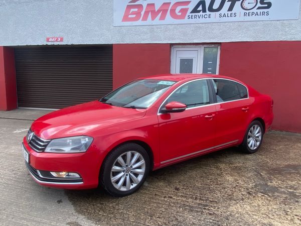 Volkswagen Passat Saloon, Diesel, 2013, Red