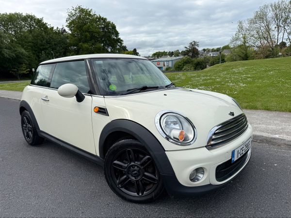 Mini One Hatchback, Diesel, 2011, White