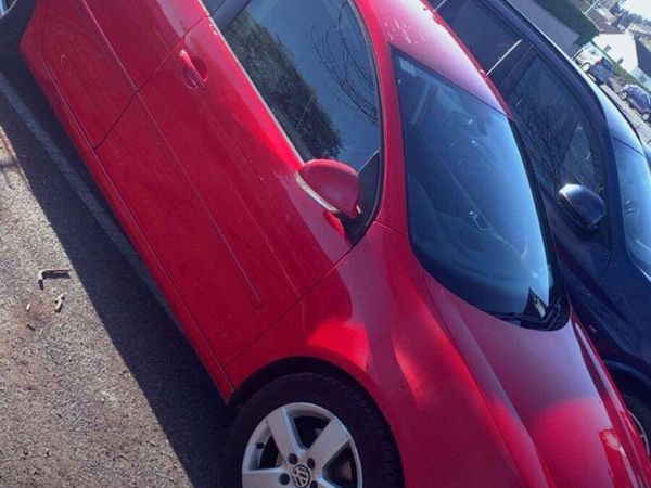 Volkswagen Golf Hatchback, Petrol, 2008, Red