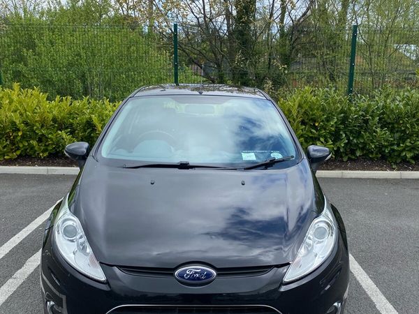 Ford Fiesta Hatchback, Petrol, 2011, Black