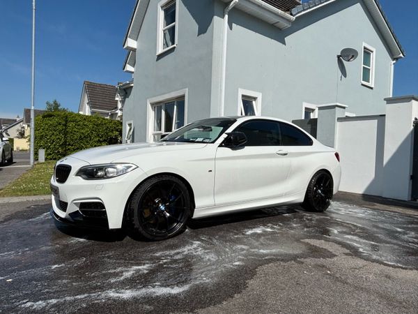 BMW 2-Series Coupe, Petrol, 2014, White