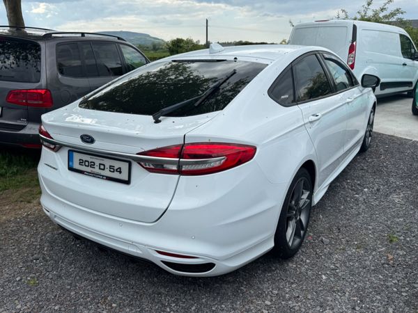 Ford Mondeo Hatchback, Diesel, 2020, White