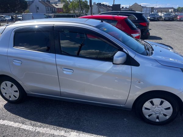 Mitsubishi Mirage Hatchback, Petrol, 2014, Silver