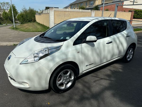 Nissan Leaf Hatchback, Electric, 2015, White