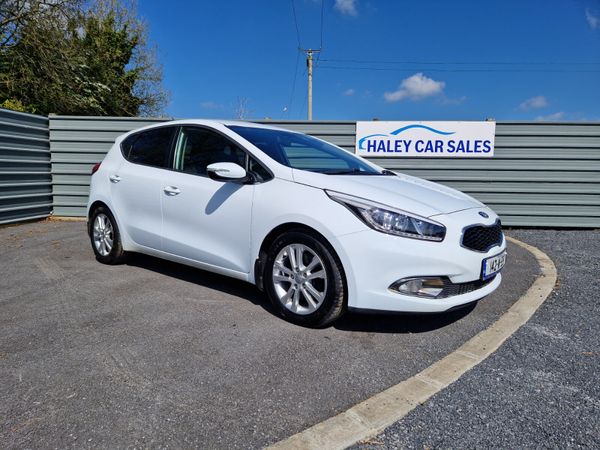 Kia Ceed Hatchback, Diesel, 2014, White