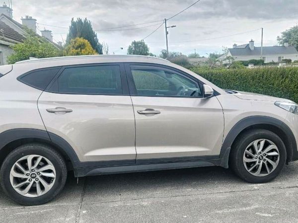 Hyundai Tucson SUV, Diesel, 2018, White
