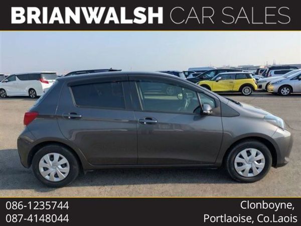 Toyota Vitz Hatchback, Petrol, 2016, Grey