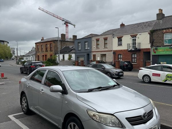 Toyota Corolla Saloon, Petrol, 2008, Silver