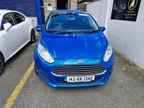 Ford Fiesta Hatchback, Petrol, 2014, Blue