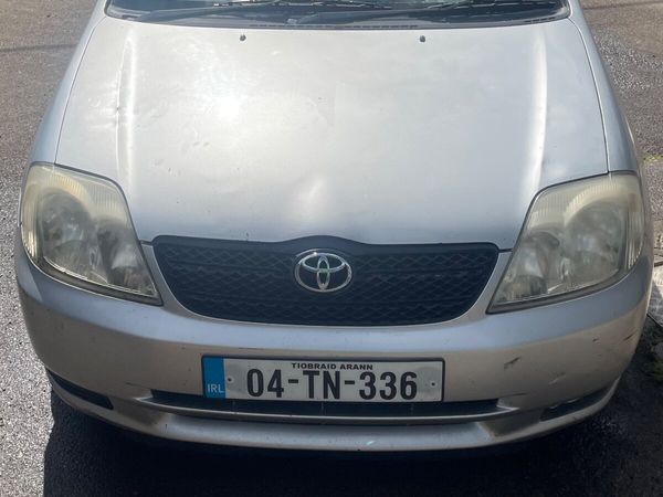 Toyota Corolla Saloon, Petrol, 2004, Silver