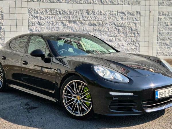 Porsche Panamera Hatchback, Petrol Plug-in Hybrid, 2015, Black