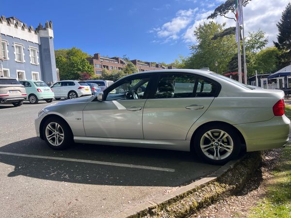BMW 3-Series Saloon, Diesel, 2011, Silver