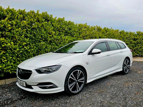 Vauxhall Insignia Estate, Diesel, 2019, White