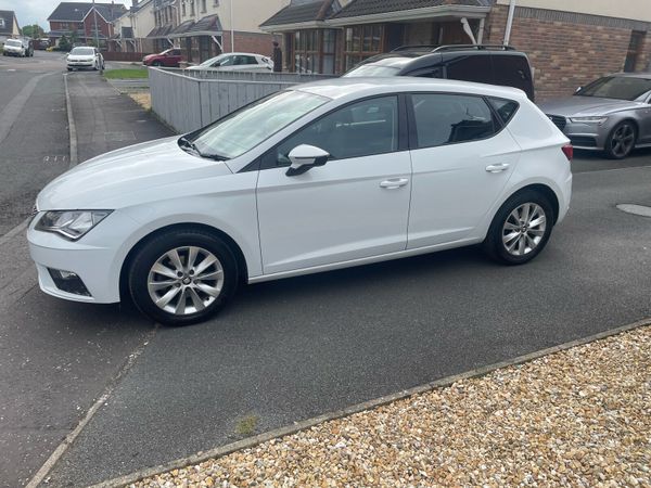 SEAT Leon Hatchback, Petrol, 2018, White