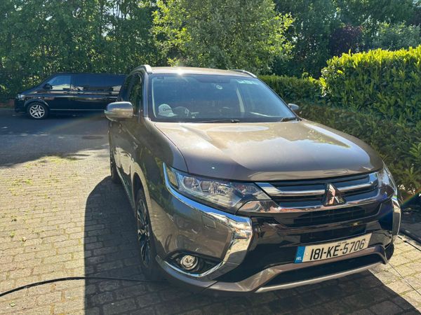 Mitsubishi Outlander SUV, Petrol Plug-in Hybrid, 2018, Brown
