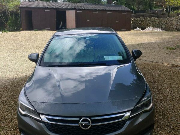 Opel Astra Hatchback, Diesel, 2019, Grey