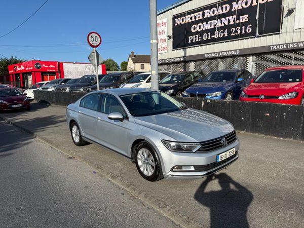 Volkswagen Passat Saloon, Diesel, 2016, Silver