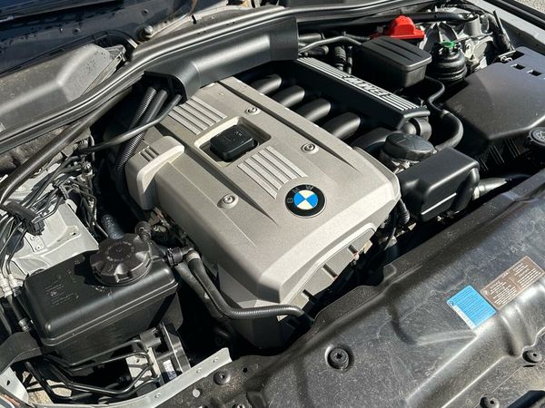 BMW 5-Series Saloon, Petrol, 2007, Grey