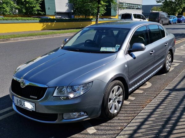Skoda Superb Saloon, Diesel, 2011, Grey