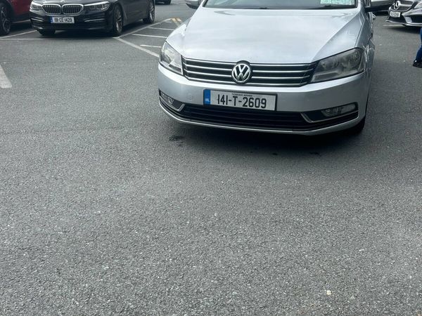 Volkswagen Passat Saloon, Diesel, 2014, Silver