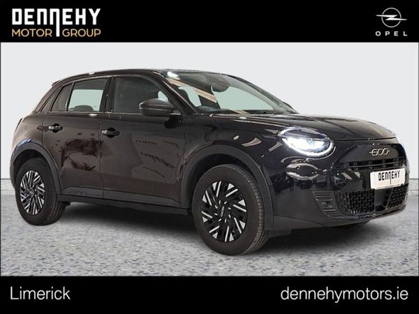 Fiat 600 Hatchback, Petrol, 2025, Black