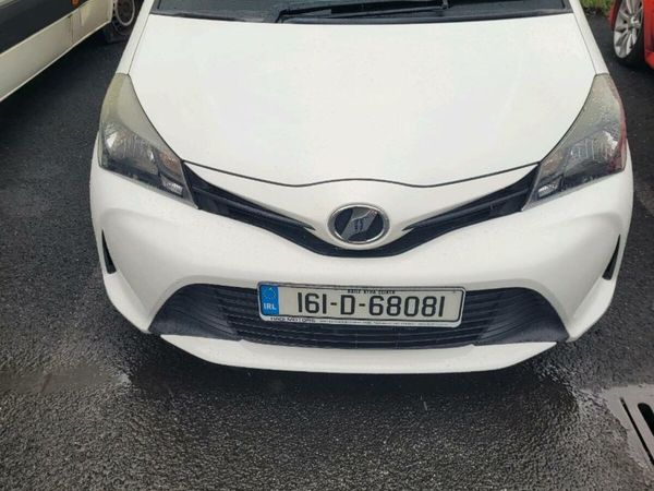 Toyota Vitz Hatchback, Petrol, 2016, White