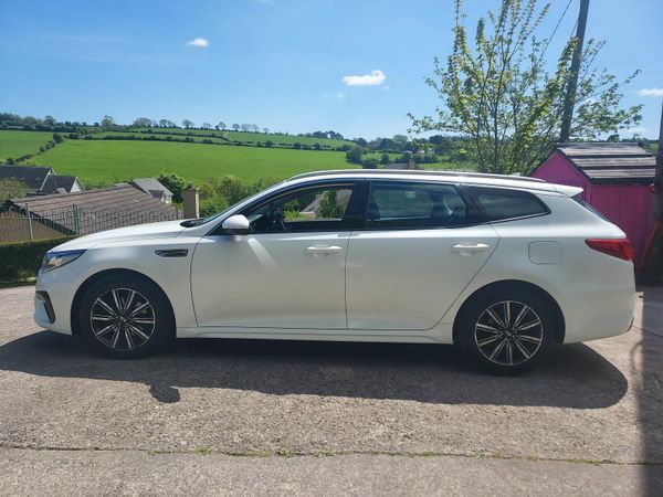 Kia Optima Estate, Diesel, 2019, White