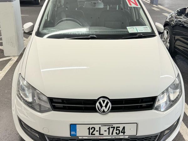 Volkswagen Polo Hatchback, Petrol, 2012, White