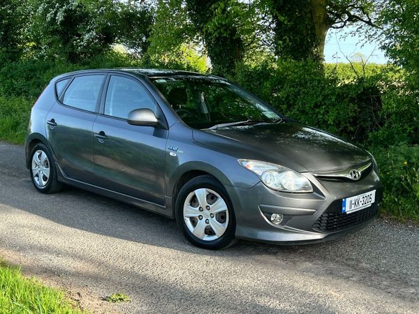 Hyundai i30 Hatchback, Diesel, 2011, Grey