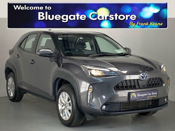 Toyota Yaris Hatchback, Hybrid, 2023, Grey