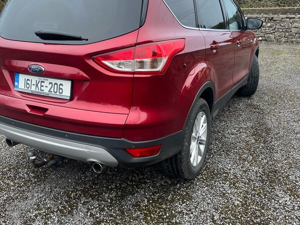 Ford Kuga SUV, Diesel, 2016, Red