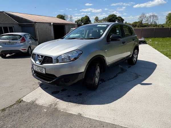 Nissan Qashqai Hatchback, Diesel, 2012, Silver