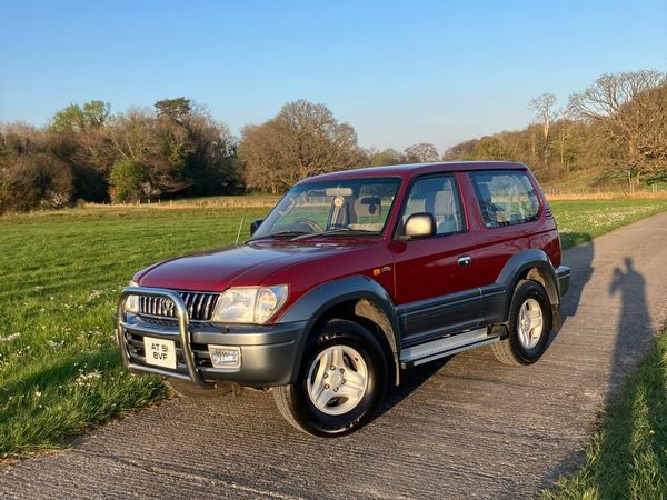 Toyota Land Cruiser SUV, Diesel, 2001, Red