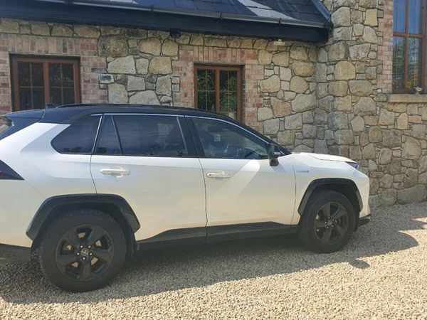 Toyota RAV4 SUV, Petrol Hybrid, 2019, White