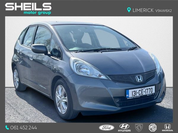 Honda Jazz Hatchback, Petrol, 2013, Grey
